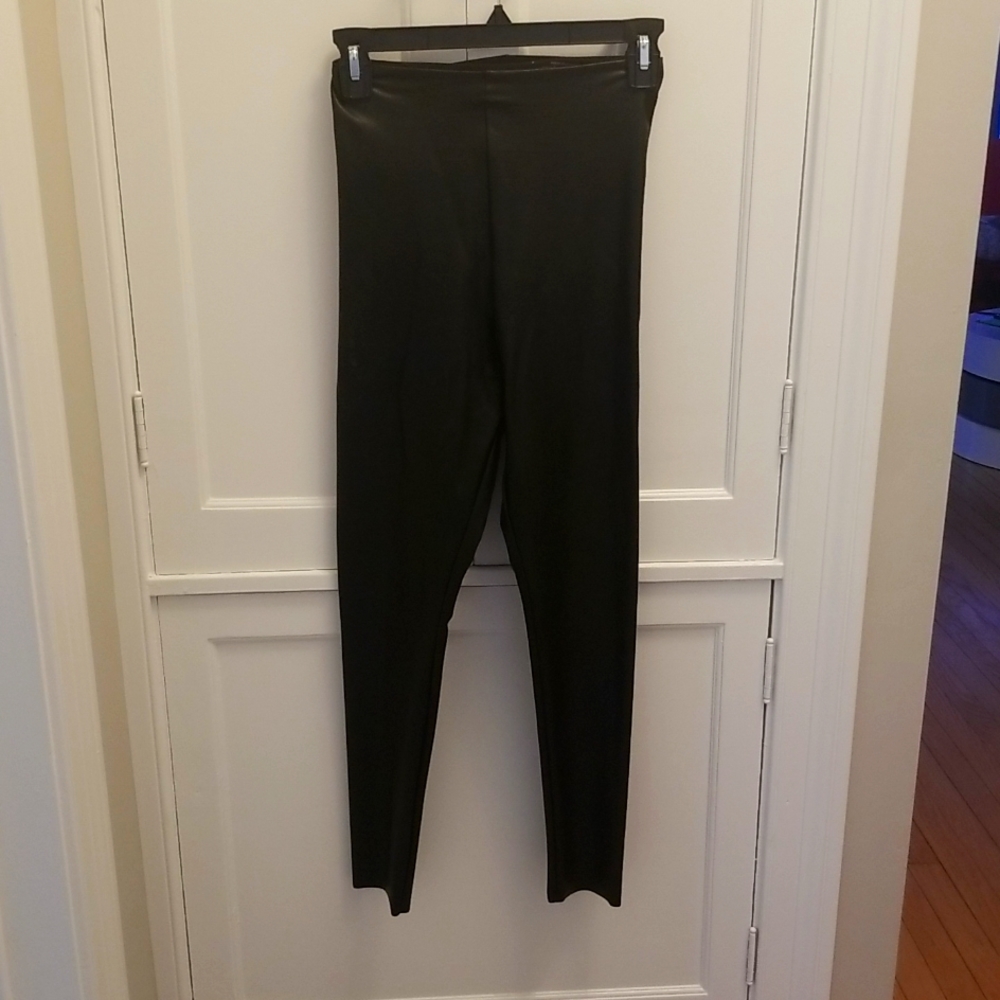 Fake leather leggings